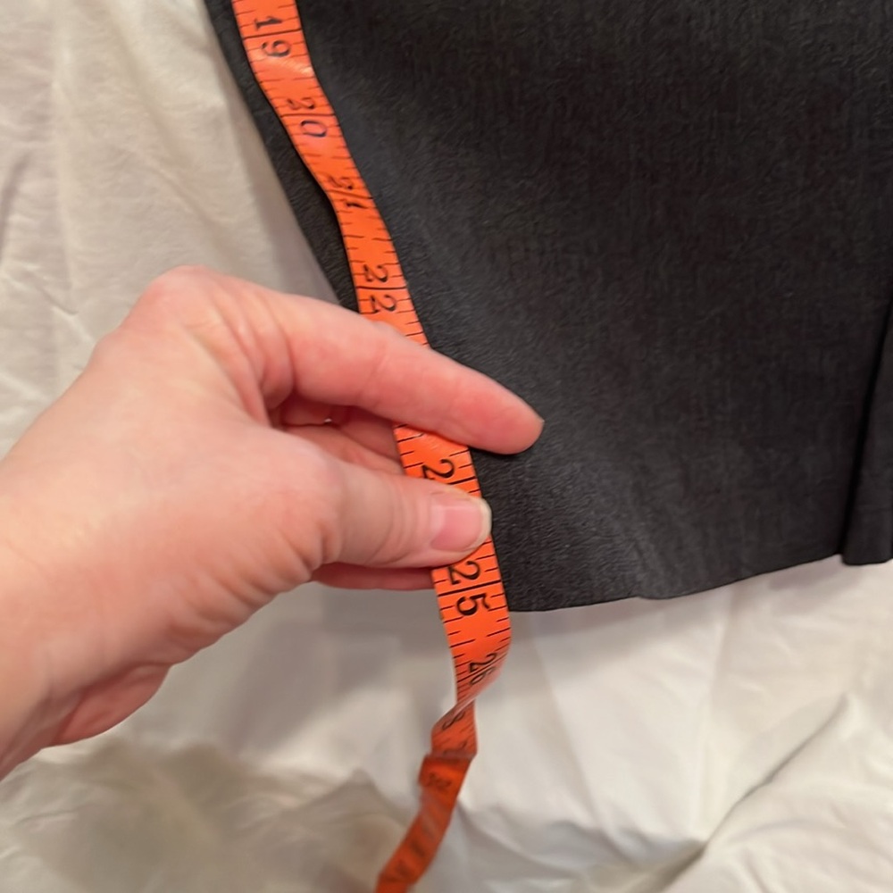 Old Navy pixie pants - Picture 7 of 8